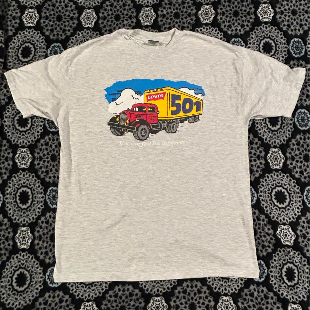 Vintage Levi’s t shirt single stitched